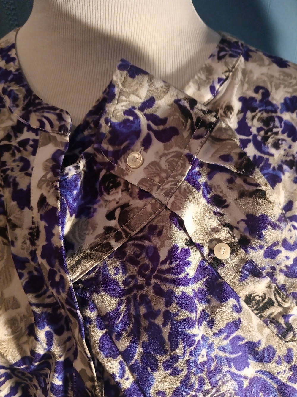 Deep Purple Roses Talbots Blouse - Picture 3 of 4